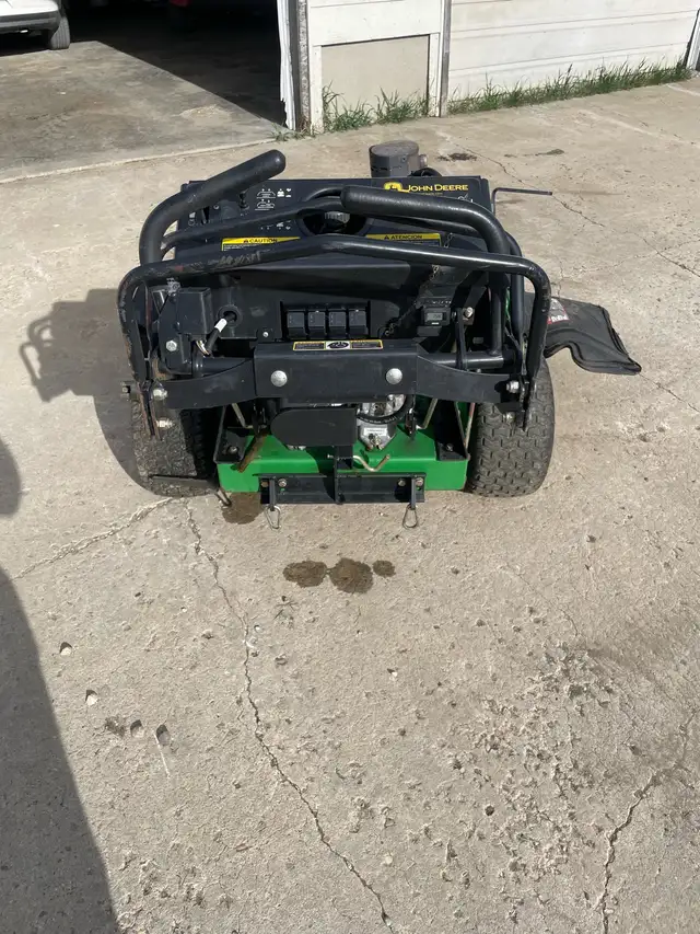 John Deere walk behind mower - Photo 3