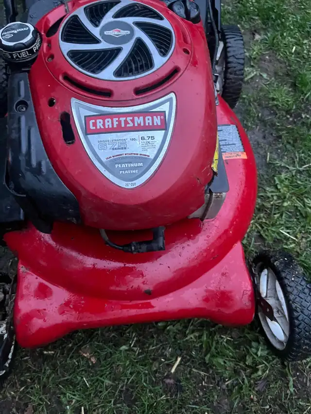 Tondeuse 6,75hp avec sortie latérale et sac ramasse herbe -220$ - Photo 6