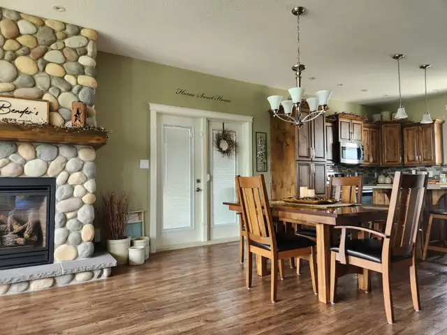 Lakefront House for Sale by Owner - Photo 11