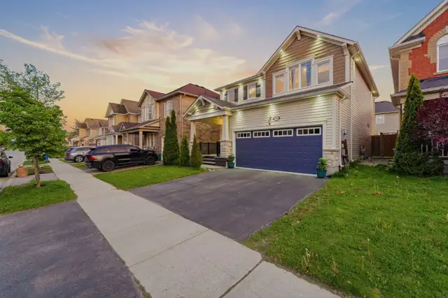 4 1 detached house in Milton. Tons of Upgrades - Photo 2