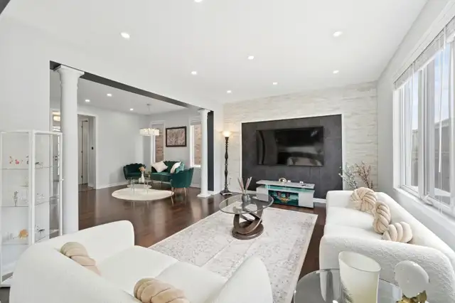 4 1 detached house in Milton. Tons of Upgrades - Photo 19