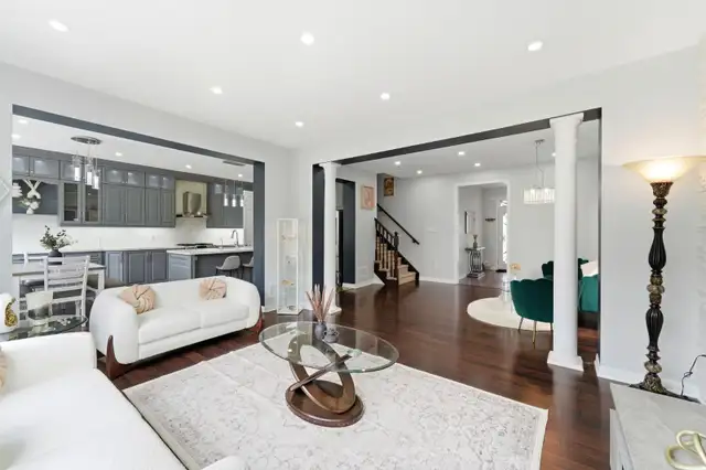 4 1 detached house in Milton. Tons of Upgrades - Photo 22