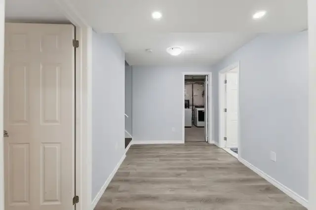 4 1 detached house in Milton. Tons of Upgrades - Photo 25