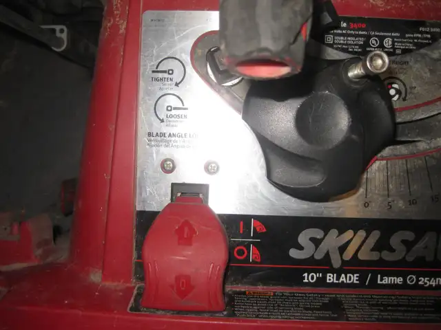 Table Saw - Photo 2