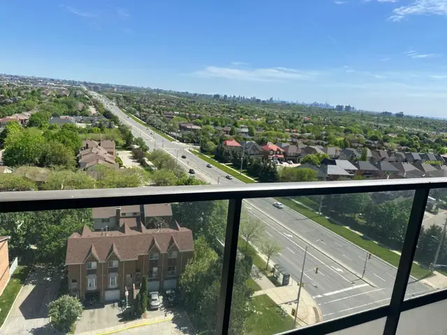 One bedroom   den newly renovated condo for rent in Mississauga - Photo 9