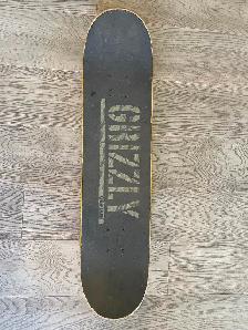 Skateboard - Grizzly 30.5 times 7.5 inches