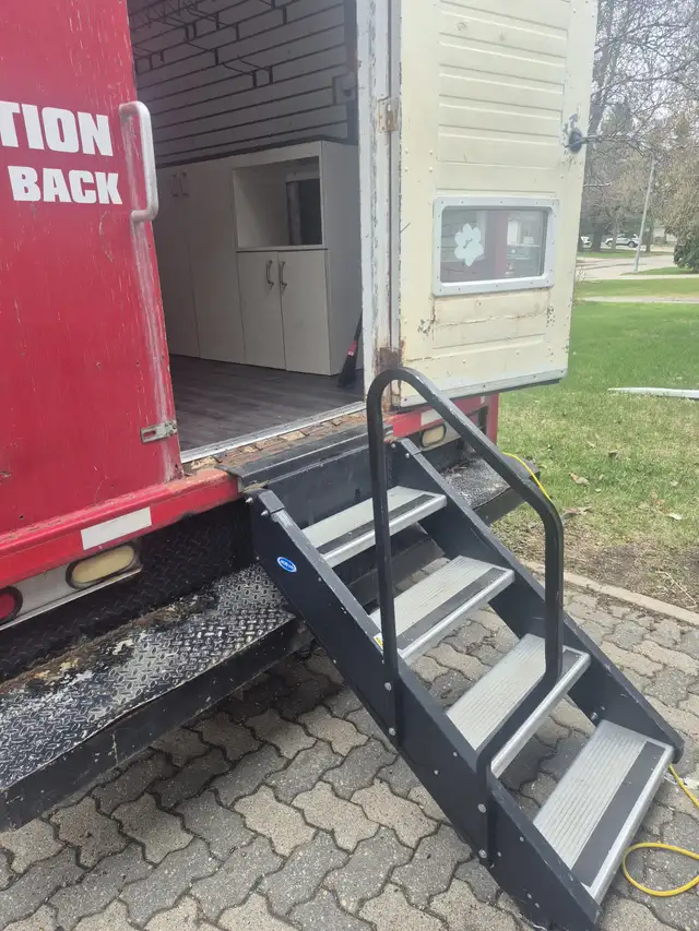Mobile Vendor Store - Photo 5