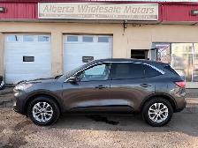 2020 Ford Escape SE AWD WE FINANCE ALL CREDIT APPLY NOW!