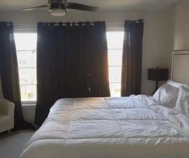 Modern Townhouse for Rent at Warden/Danforth - Photo 3