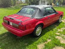 1993 Ford Mustang - Photo 4