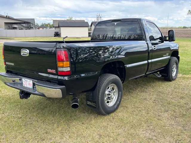 2006 GMC 2500 Duramax - Photo 3