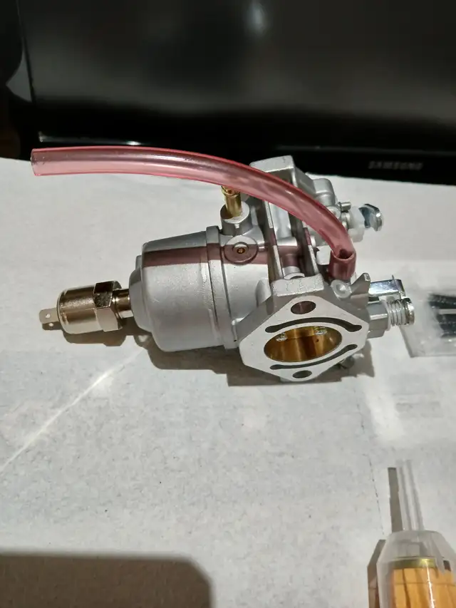 Carburateur - Jonhdeer  F 525