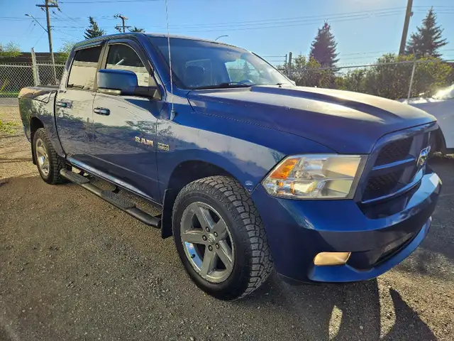 2009 Dodge Ram 1500 Laramie Crew Cab 5.7L Hemi - Photo 2