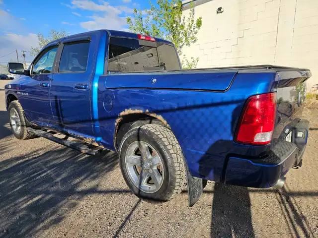 2009 Dodge Ram 1500 Laramie Crew Cab 5.7L Hemi - Photo 4