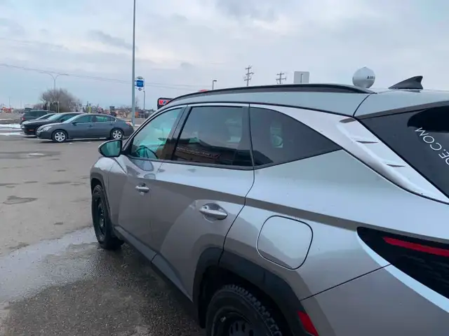 2023 Hyundai Tucson Hybrid Luxury - Photo 2