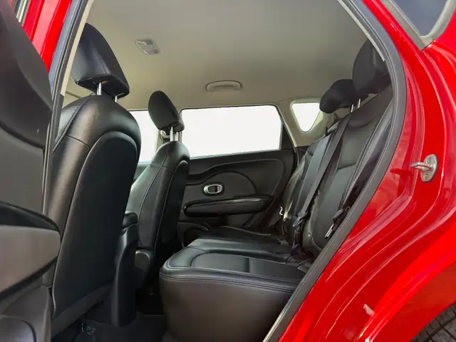 2015 Kia Soul Backup camera Heated seat Leather - Photo 12