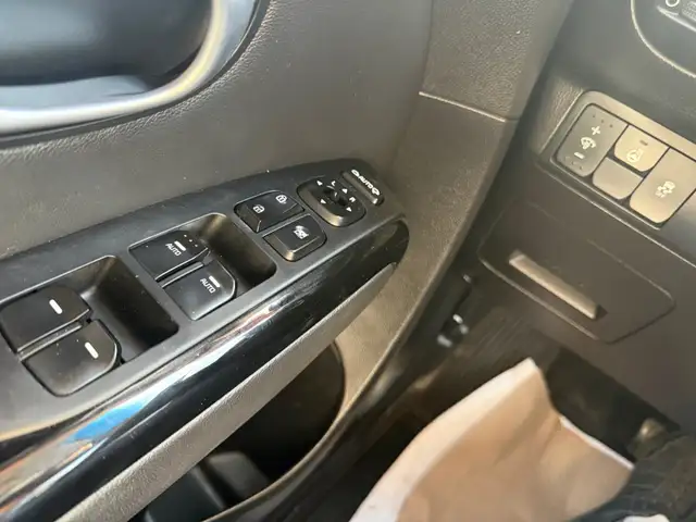 2015 Kia Soul Backup camera Heated seat Leather - Photo 20