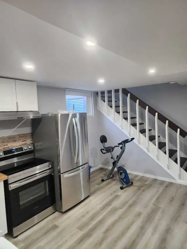 Basement apartment or Rooms for rent - Photo 7