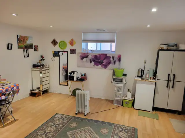 Large Room with Private Ensuite Bathroom for Rent – North York - Photo 2