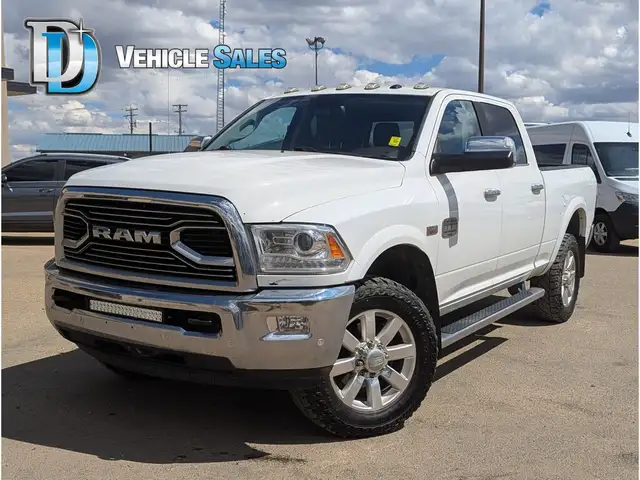 2017 Ram 3500 Longhorn 5.7L/Touch Nav/Sunroof/Camera