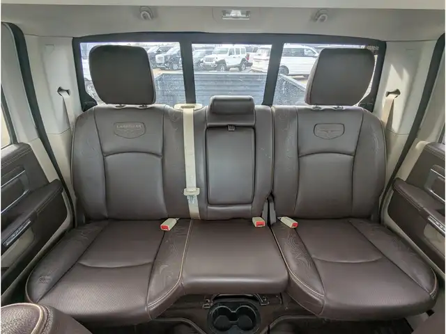 2017 Ram 3500 Longhorn 5.7L/Touch Nav/Sunroof/Camera - Photo 16