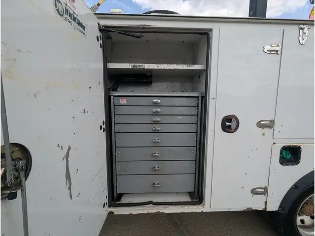 2017 Ram 5500 Service Body/Touch Media/DVD/Camera - Photo 17