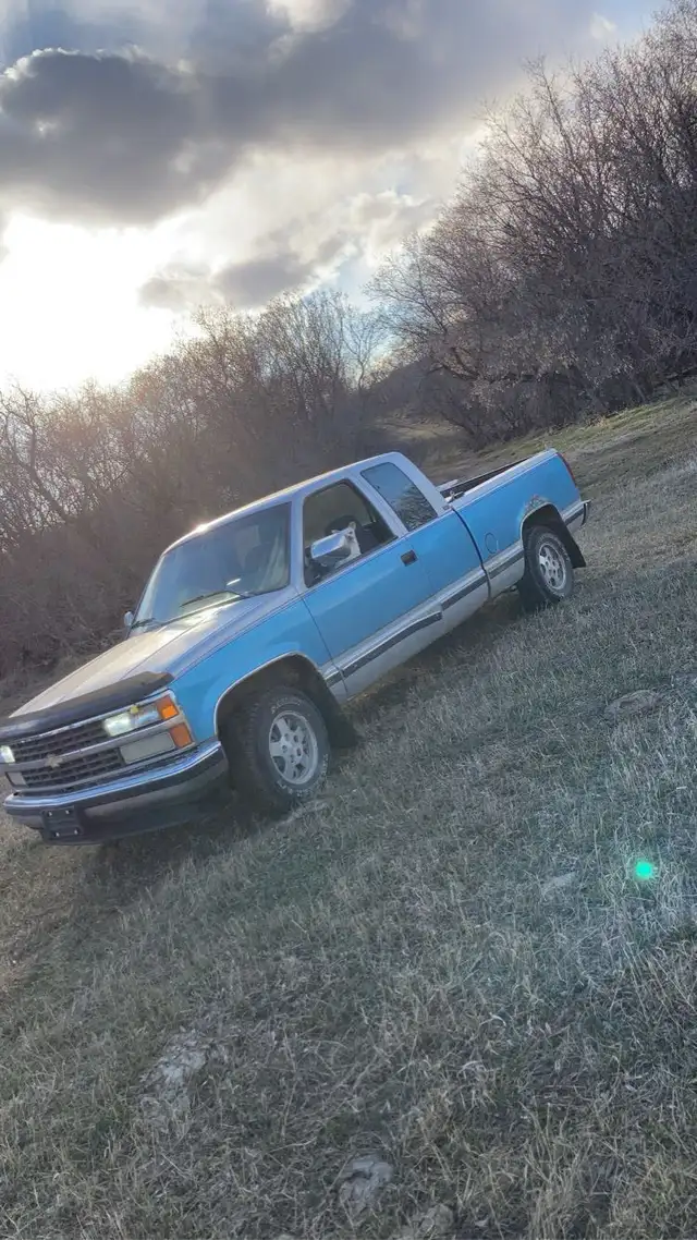 Parts or fixer upper truck