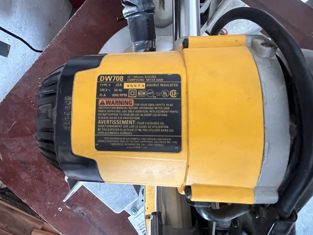 Dewalt 12-Inch Double-Bevel Sliding Compound Miter Saw - Photo 3