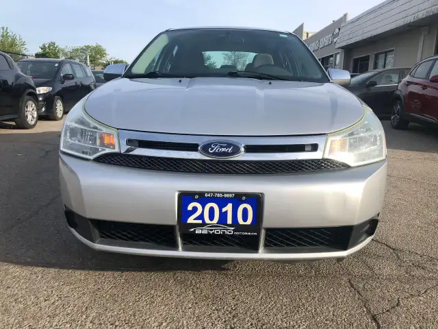 2010 Ford Focus SE CERTIFIED WITH 3 YEARS WARRANTY INCLUDED.