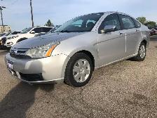 2010 Ford Focus SE CERTIFIED WITH 3 YEARS WARRANTY INCLUDED. - Photo 3