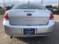 2010 Ford Focus SE CERTIFIED WITH 3 YEARS WARRANTY INCLUDED. - Photo 6