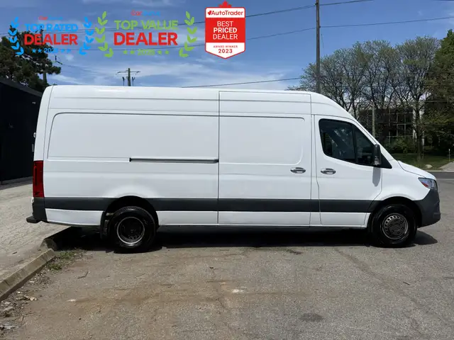 2020 Mercedes-Benz Sprinter 3500 | DUALLY | ONE OWNER | FINANCE - Photo 7