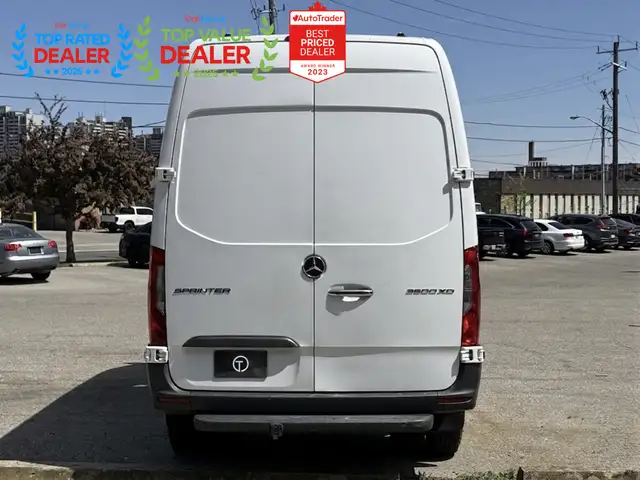 2020 Mercedes-Benz Sprinter 3500 | DUALLY | ONE OWNER | FINANCE - Photo 8