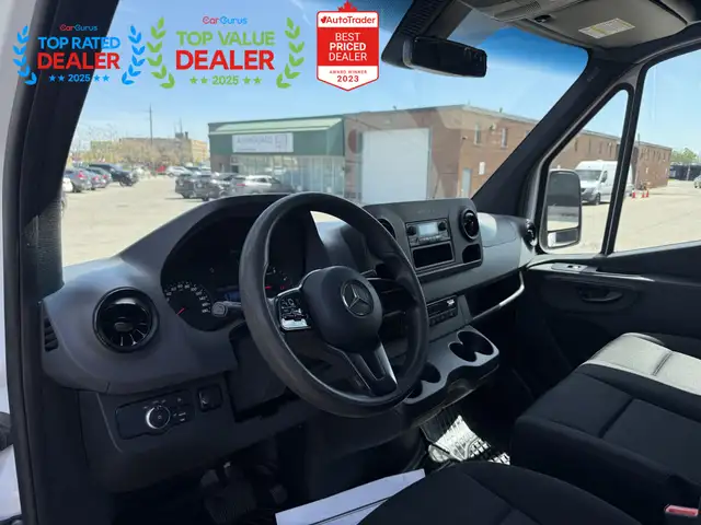 2020 Mercedes-Benz Sprinter 3500 | DUALLY | ONE OWNER | FINANCE - Photo 12