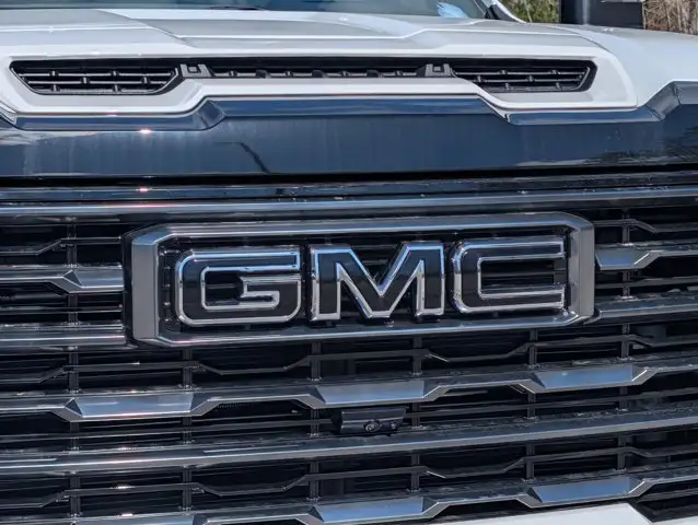 2026 GMC Sierra 2500HD AT4- Max Trailering Pkg - Power Sunroof - Photo 6