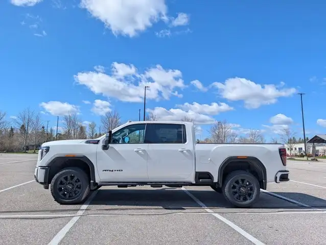 2026 GMC Sierra 2500HD AT4- Max Trailering Pkg - Power Sunroof - Photo 12