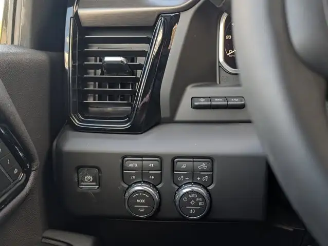2026 GMC Sierra 2500HD AT4- Max Trailering Pkg - Power Sunroof - Photo 35