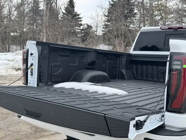 2026 GMC Sierra 3500HD AT4- Snow Plow Prep/Camper Pkg - Photo 18