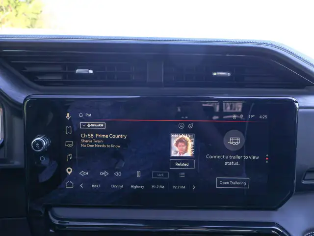 2026 GMC Sierra 1500 AT4X- Sunroof - Cooled / Heated Seats - Photo 32