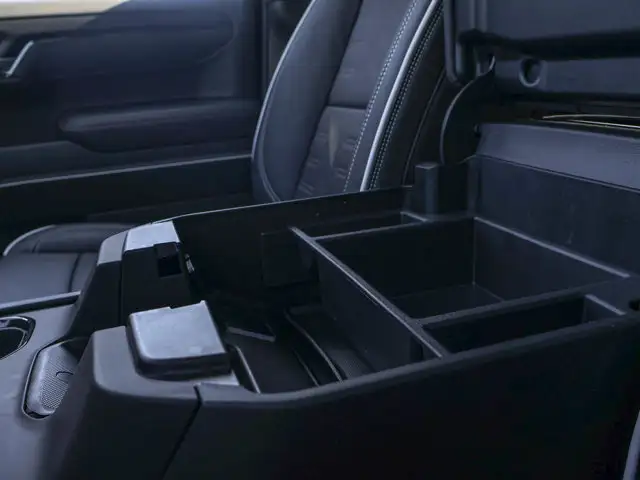 2026 GMC Sierra 1500 AT4X- Sunroof - Cooled / Heated Seats - Photo 38