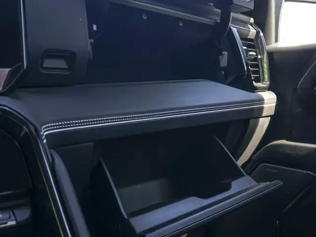 2026 GMC Sierra 1500 AT4X- Sunroof - Cooled / Heated Seats - Photo 39