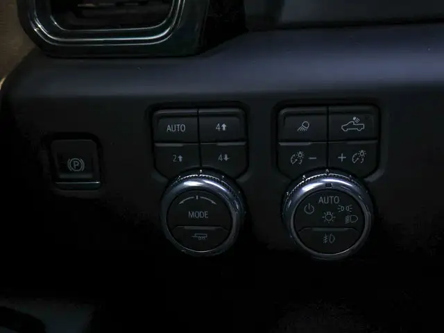 2026 GMC Sierra 1500 AT4X- Sunroof - Cooled / Heated Seats - Photo 44