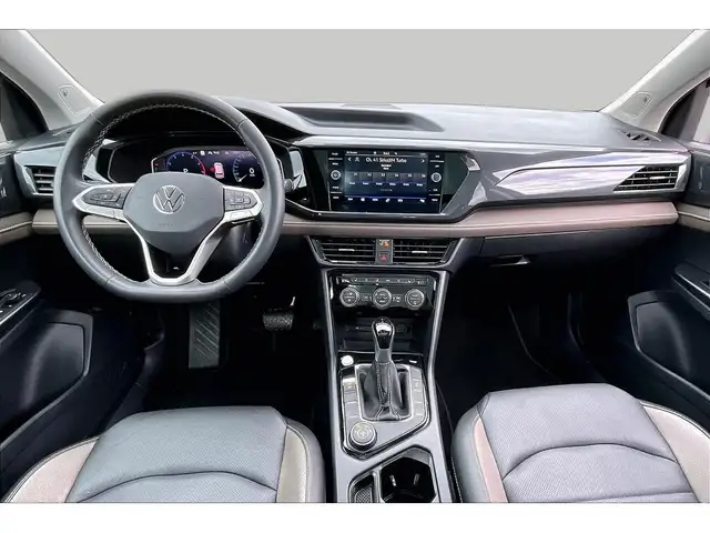2023 Volkswagen Taos AWD | LEATHER | NAV | PANORAMIC SUNROOF | - Photo 4