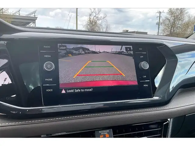 2023 Volkswagen Taos AWD | LEATHER | NAV | PANORAMIC SUNROOF | - Photo 6