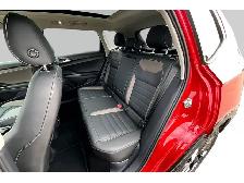 2023 Volkswagen Taos AWD | LEATHER | NAV | PANORAMIC SUNROOF | - Photo 10