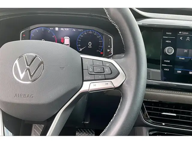 2023 Volkswagen Taos AWD | LEATHER | NAV | PANORAMIC SUNROOF | - Photo 13