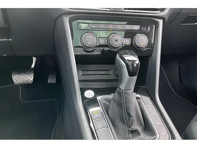 2023 Volkswagen Taos AWD | LEATHER | NAV | PANORAMIC SUNROOF | - Photo 18