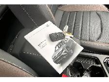2023 Volkswagen Taos AWD | LEATHER | NAV | PANORAMIC SUNROOF | - Photo 38
