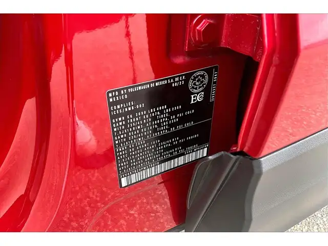 2023 Volkswagen Taos AWD | LEATHER | NAV | PANORAMIC SUNROOF | - Photo 39