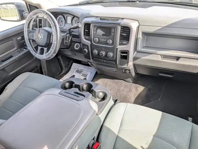 2017 Ram 1500 4WD Crew Cab 140.5' ST | Clean title! CERTIFIED - Photo 14